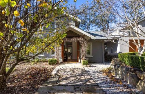 Bellawongarah House | Mulgrave House - By Latitude South Coast