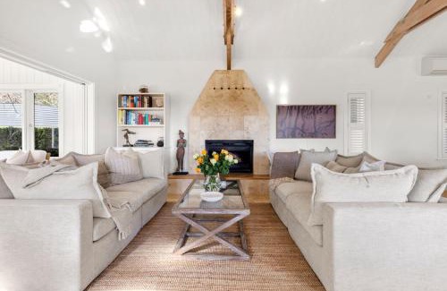 Bellawongarah House | Mulgrave House - By Latitude South Coast