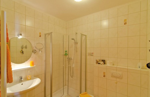 Soltau Apartment | Multi-bed room for 4 guests with 30m² in Soltau (190570)