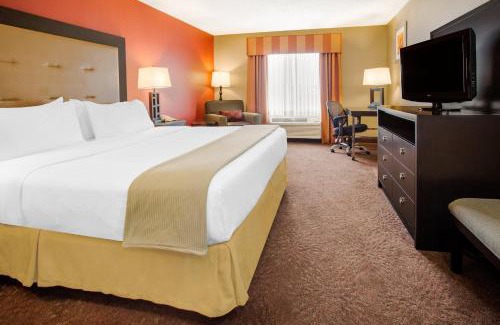 Muncie Hotel | Muncie Place Hotel & Suites
