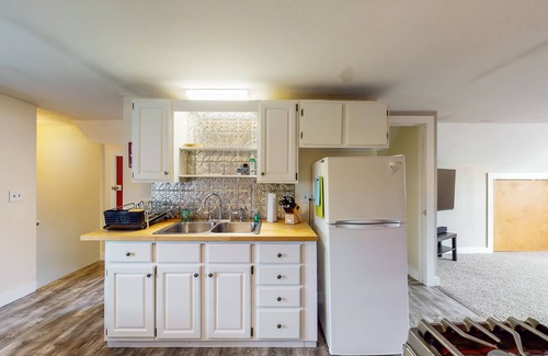 East End House | Munjoy Hill hideaway with AC - walk to dining & Eastern Promenade