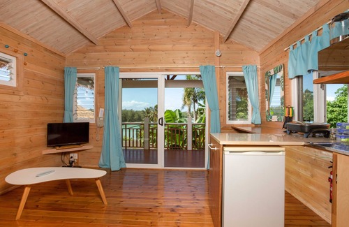 Bouvet Island Cottage | Muri Motu Outlook Cottage 4