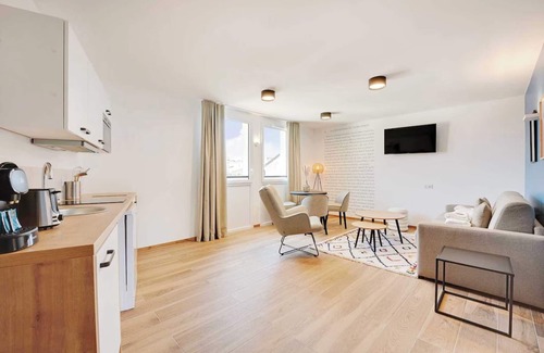 Vanves Apartment | Murillo Suite #24- Rooftop & Air Conditioning