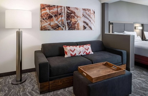 Donelson Hotel | Music History Hideaway in the Heart of Nashville! Pets Allowed, Pool, Breakfast