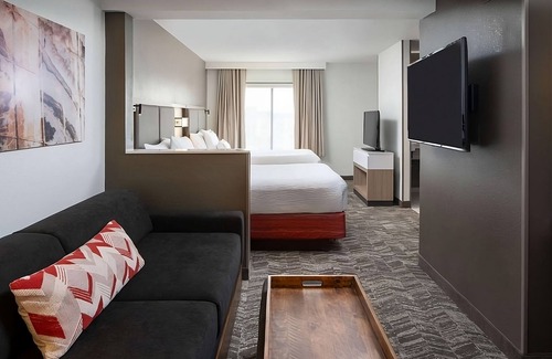 Donelson Hotel | Music History Hideaway in the Heart of Nashville! Pets Allowed, Pool, Breakfast