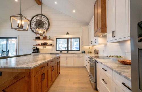 Muskoka Lakes Cottage | Muskoka Beauty! Lake Muskoka!