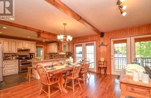 Bala House | Muskoka Cottage Rental on Moon River!