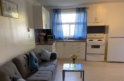 Gravenhurst Hotel | Muskoka Nights Motel