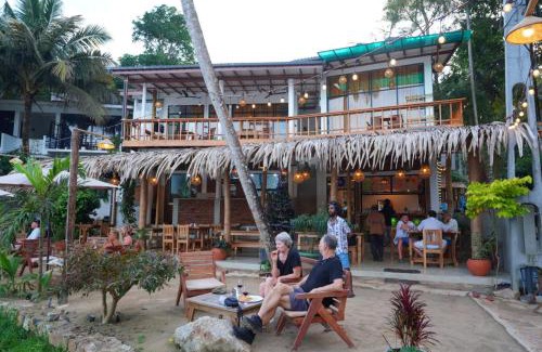 Dickwella Hotel | Muthu Sea View Hiriketiya