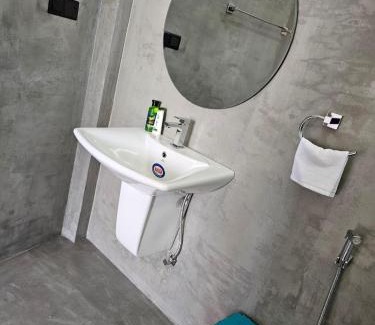 Dickwella Hotel | Muthu Sea View Hiriketiya