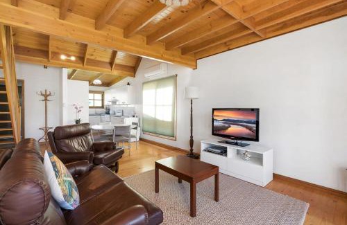 Malua Bay House | Muwarra Cottage Malua Bay