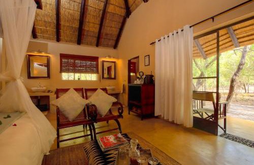 Marloth Park Cabin | Mvuradona Safari Lodge