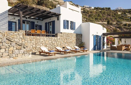 Psarou Villa | My Rental Homes - Villa Ariano with infinity pool, incomparable sea view and bbq