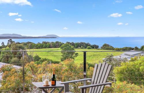 Red Head House | My Seascape - Extensive north facing beach and ocean views
