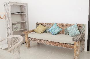 Sumbawa Barat Hotel | Myamo Beach Lodge