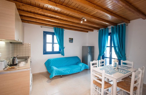 Ano Mera House | Mykonos Pro-care Suites