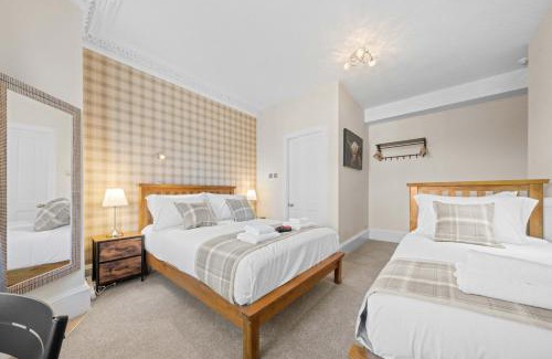 Inverness City Centre House | mySTAYINN Cedar Villa Guest House