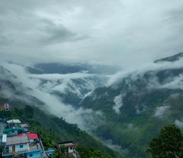 Dharchula House | MYSTIC MOUNTAIN Homestay