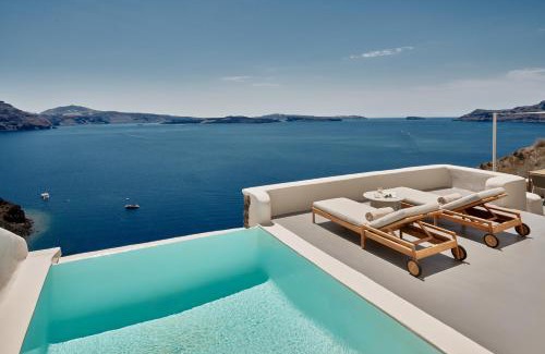 Oia Hotel | Mystique, a Luxury Collection Hotel, Santorini