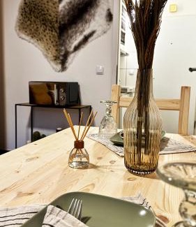 Am Homburg Apartment | Nähe Uni Campus inklusive Parkplatz Boho-Suite by Rentigo - Perfekt für einen Aufenthalt in Zentrumnähe!