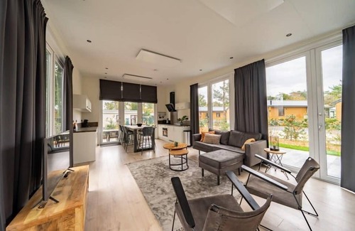 Otterlo House | n/a