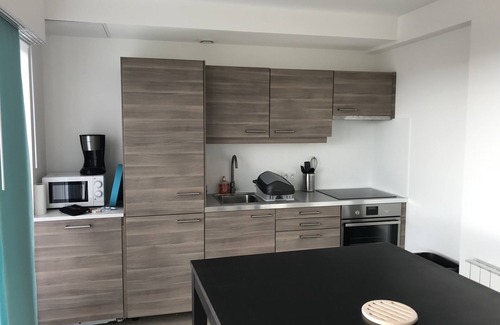 Plomodiern Apartment | n ° 7 located on the seafront, SOUTH direct access to the beach