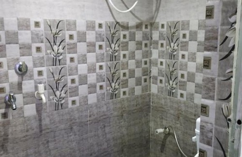 Varanasi Hotel | N.H.Y.N HOME STAY