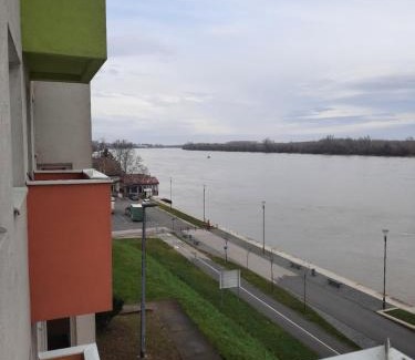 Vukovar Apartment | Nada apartman