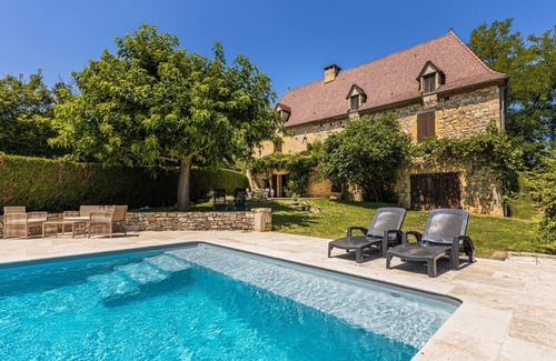 Nadaillac-de-Rouge Villa | Nadaille is a beautiful property in Périgord style