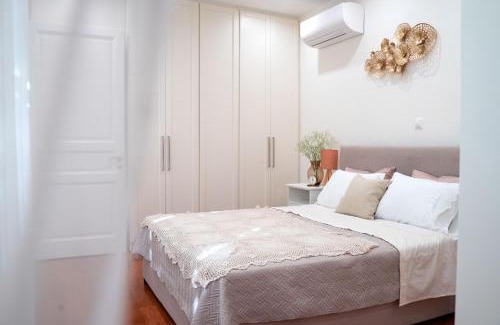Aegina Town Apartment | Naias Aegina, Sea-front apartment 95 sqm