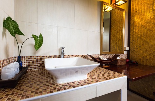 Thong Pha Phum Hotel | Nakakiri Resort & Spa