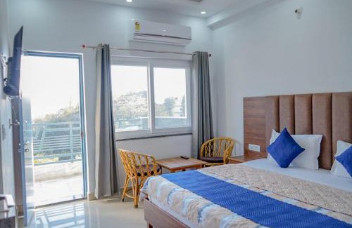 Tapovan Hotel | Nakshtara Cafe & Resort