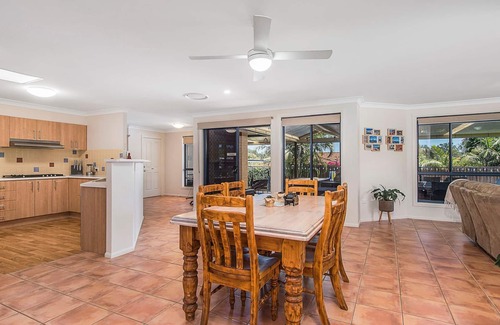 Lake Cathie House | Nama Stay - 4 bedroom holiday home with pool