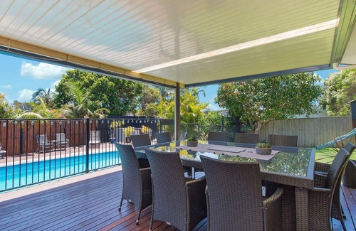 Lake Cathie House | Nama Stay - 4 bedroom holiday home with pool