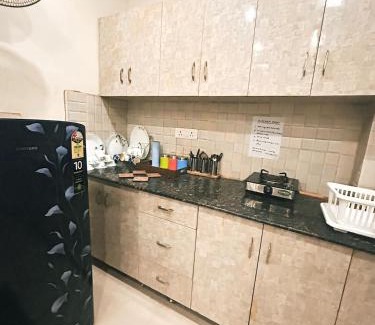 Vrindavan Apartment | Namah 1 BHK Resort Homestay with KITCHEN -4 min from Prem Mandir