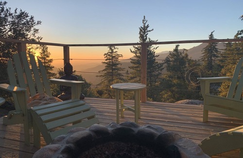 Pine Cove Cabin | Namaya Mountain Cabin(s)