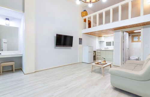 Namyangju House | Namyangju Cozy Hill Spa Pension