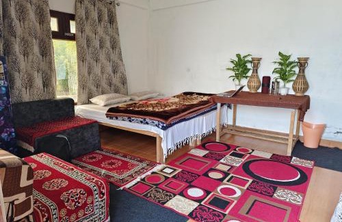 Munsyari House | Nanda rawat Homestay