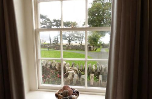 Rhyd-y-clafdy House | Nant - Llandaf