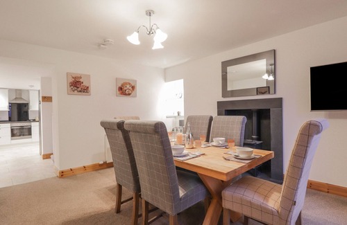 Marybank Cottage | NANVILLE, pet friendly, character holiday cottage in Beauly