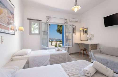 Naousa Hotel | Naoussa Hotel Paros by Booking Kottas
