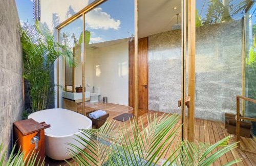Umalas House | Narawangsa Villa 4br Amazing Sunset Rooftop