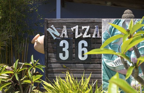 Narrawallee House | Narrawallee Beach. A family sized three bedroom Beach House by the Beach.
