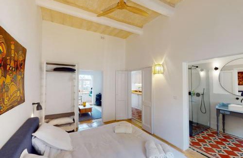 Victoria House | Narrow Street Suite