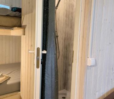 Ida-Viru County Other | Narva Sinise laguuni majutus