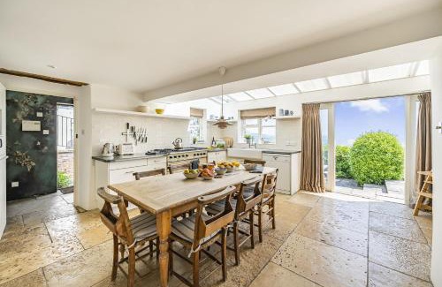 Axminster House | Nash Cottage