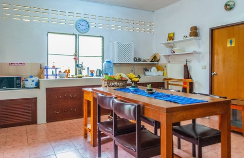 Mae Kon House | Natural Retreat next to SinghPark&WhiteTemple 4BR