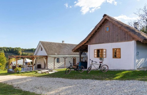 Gornji Petrovci Ski Chalet | Natural Chalet Indašnja Iža, Križevci, Slovenia