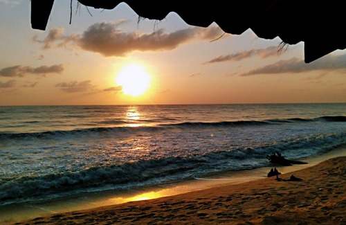 Ban Samphao House | Natural High Beach Cafe & Homestay