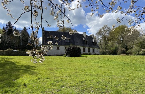 Clohars-Fouesnant House | Nature and seaside, near Bénodet, family home